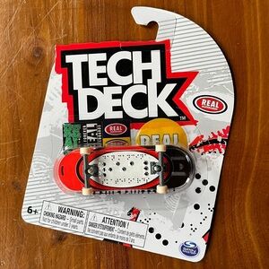 Braille ULTRA RARE “REAL Skateboards” x Tech Deck Mini Fingerboard